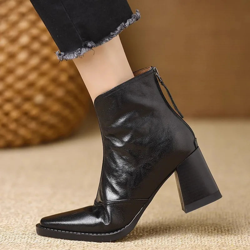 VELLORA ANKLE BOOTS