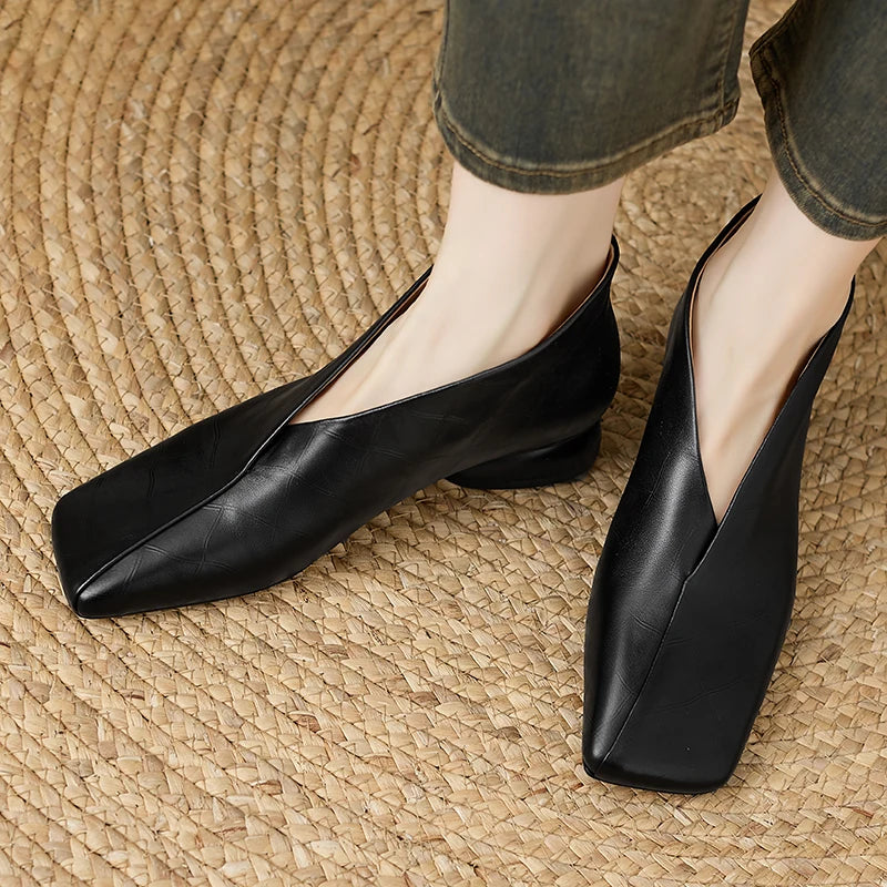 ELVIENNE PUMPS