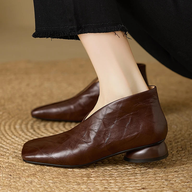 ELVIENNE PUMPS