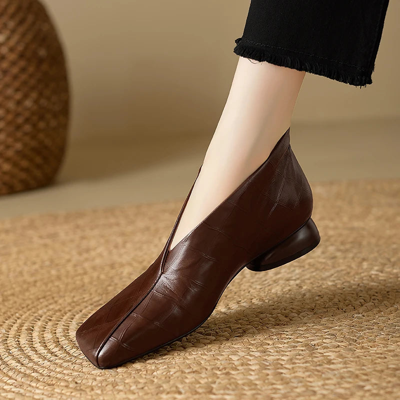 ELVIENNE PUMPS
