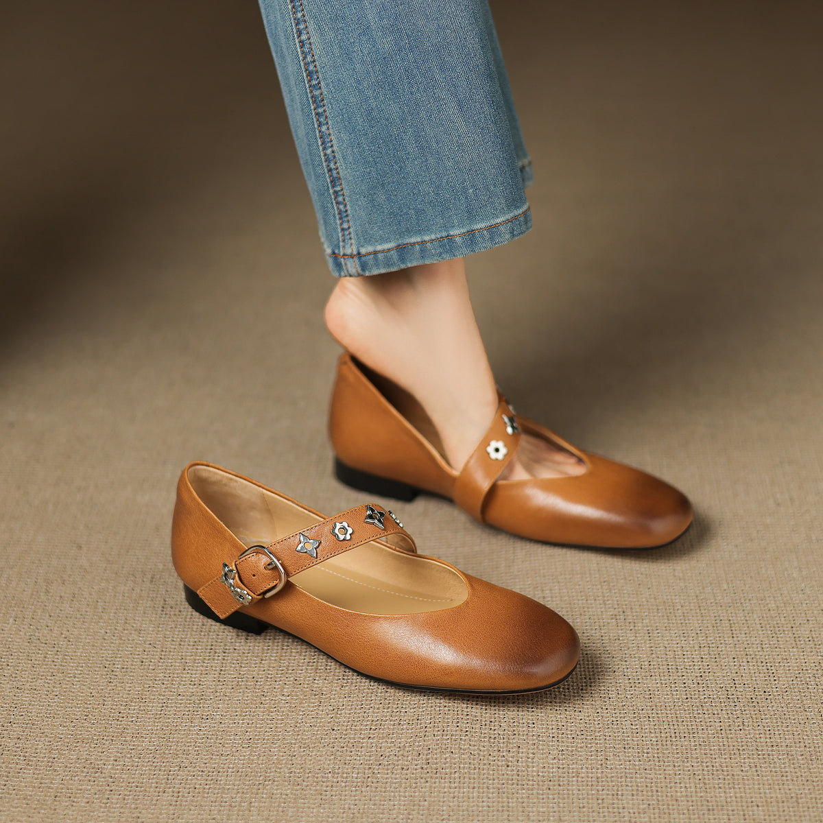 OPHIRA GENUINE LEATHER FLATS