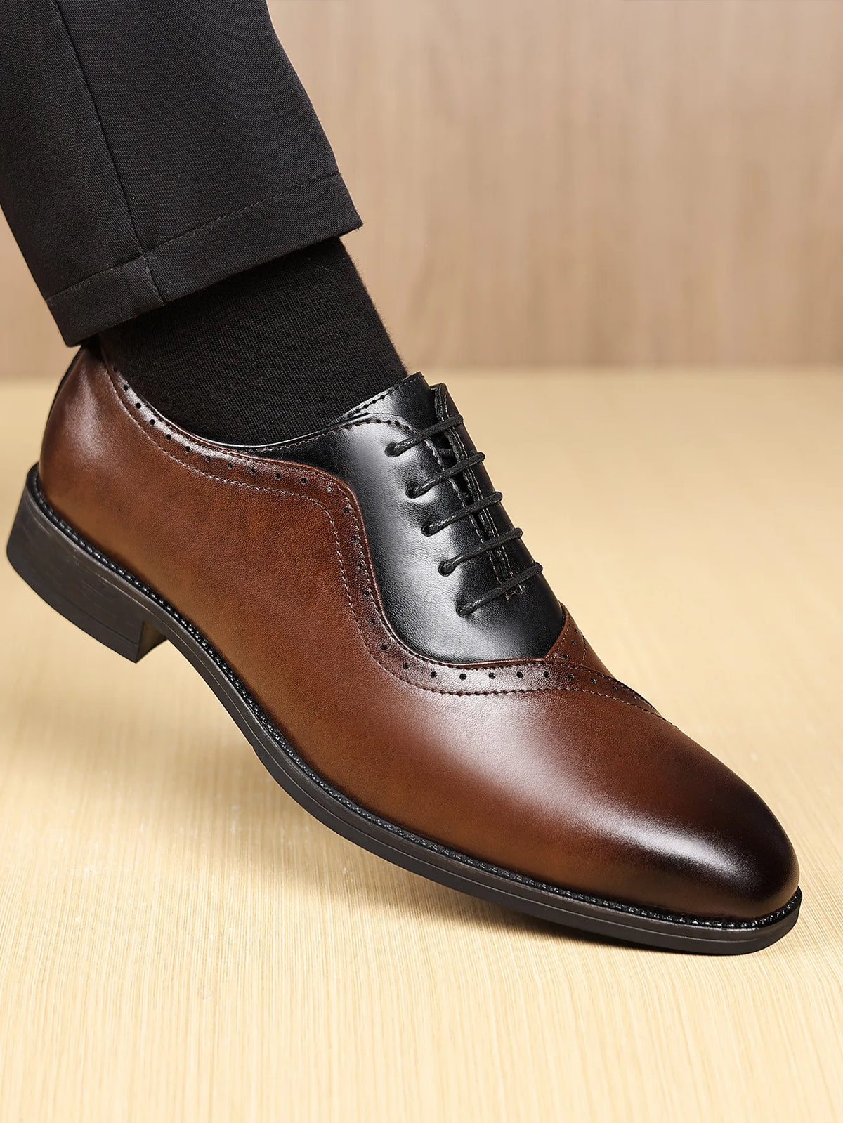 EMILIO TWO-TONE OXFORDS