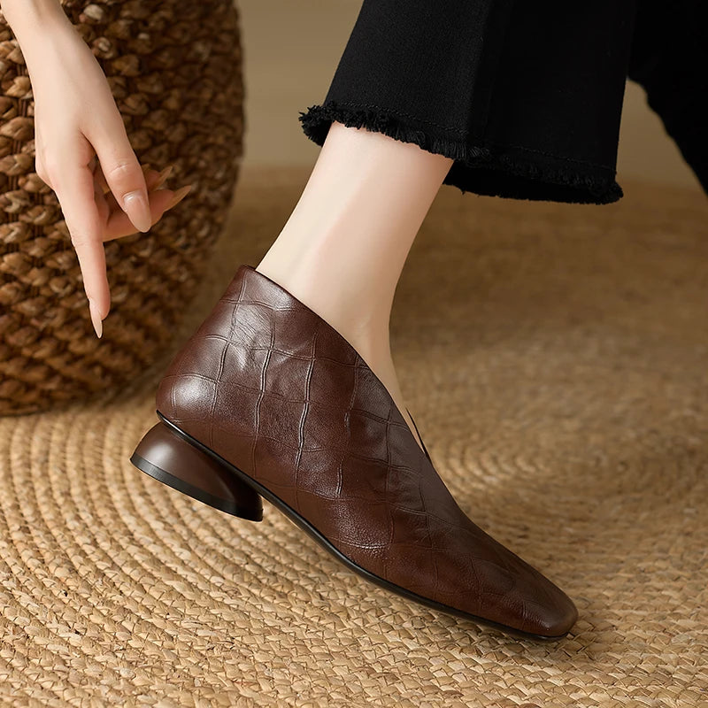 ELVIENNE PUMPS