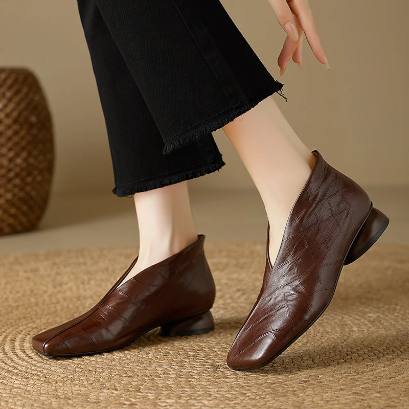 ELVIENNE PUMPS
